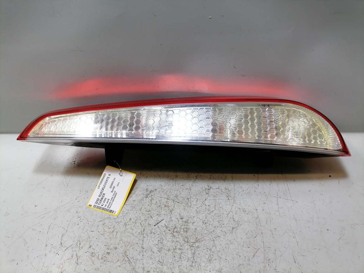 Ford Focus DA3 original R&uuml;cklicht R&uuml;ckleuchte rechts Turnier BJ09